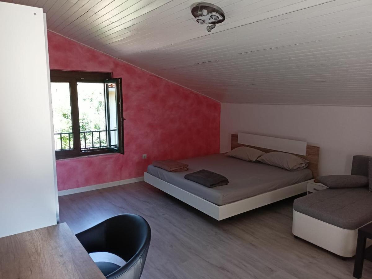 Saleto Apartma Jagodje Esterno foto